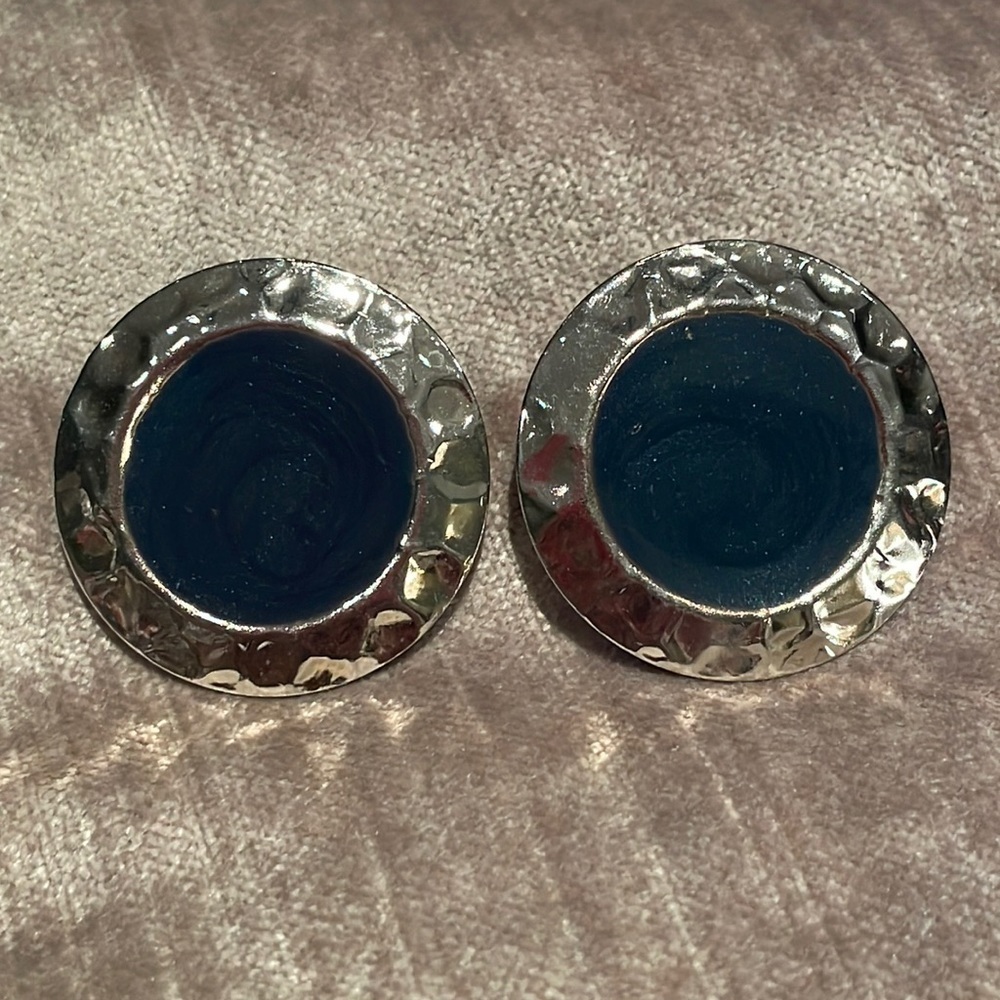 Vintage Hammered Metal Earrings - Picture 3 of 7